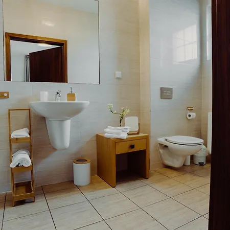 Bonsai Hotel Niemcza